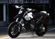 Ducati Hypermotard 796